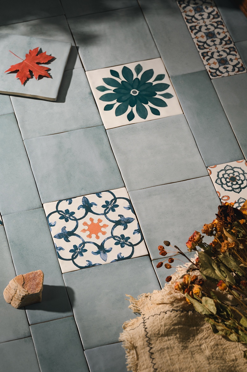 Vintage_tiles_Colorful_tile_Unique_tiles_Mexican__Blue_Ceramic_tiles_Kitchen_ceramic_tiles_(1).jpg